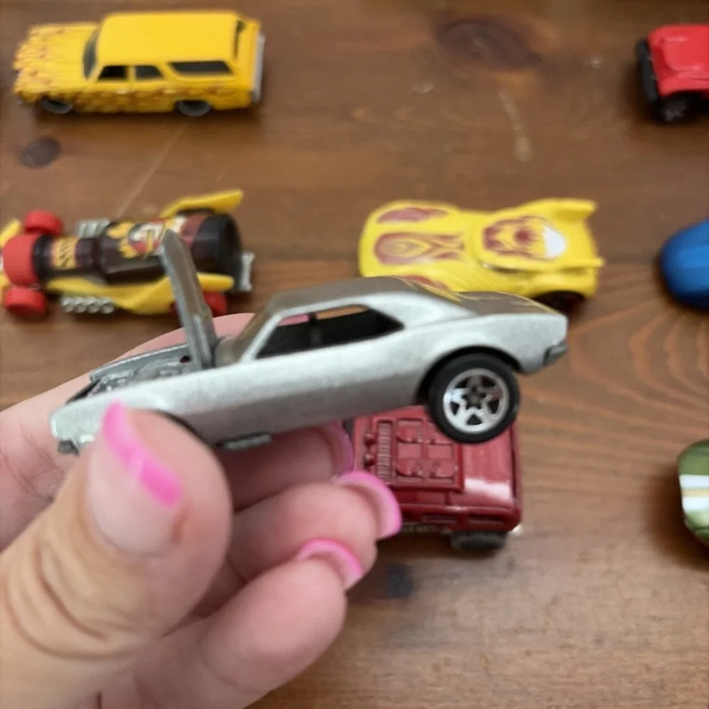Lot Of 16 Assorted Hot Wheels Diecast Cars